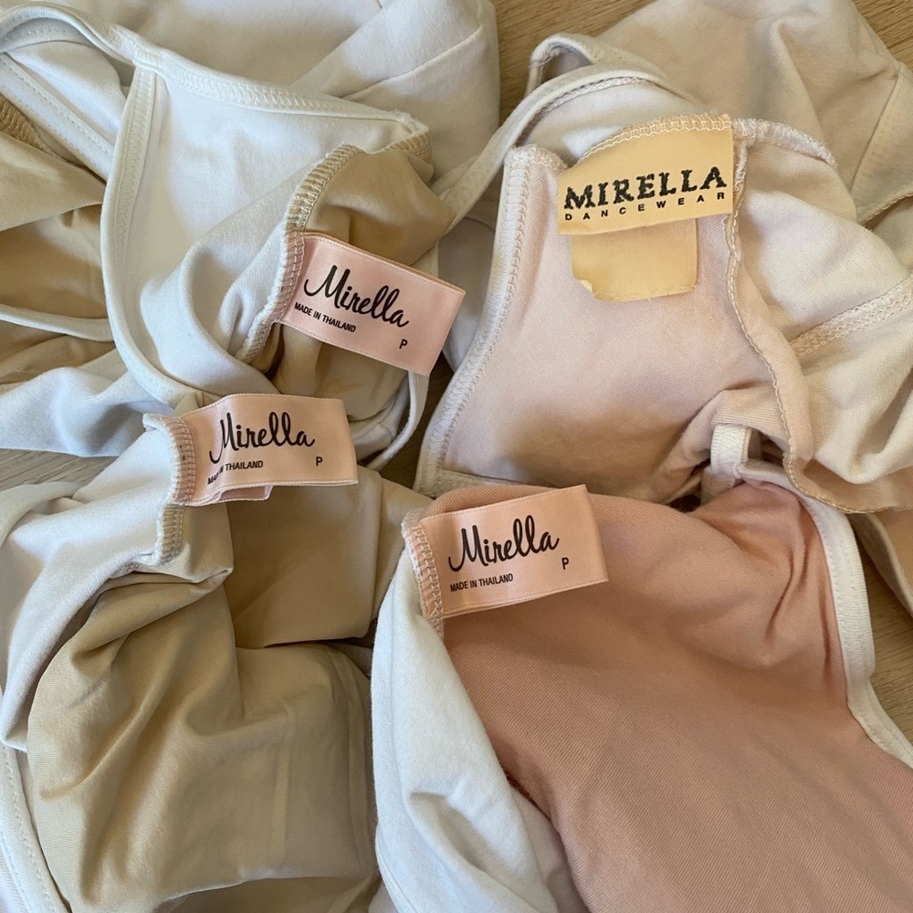 White basic xs Mirella ballet leotard - Picture 3 of 3